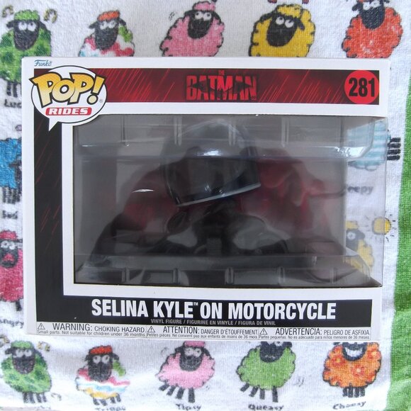 batman selina kyle on motorcycle funko - Picture 1 of 6